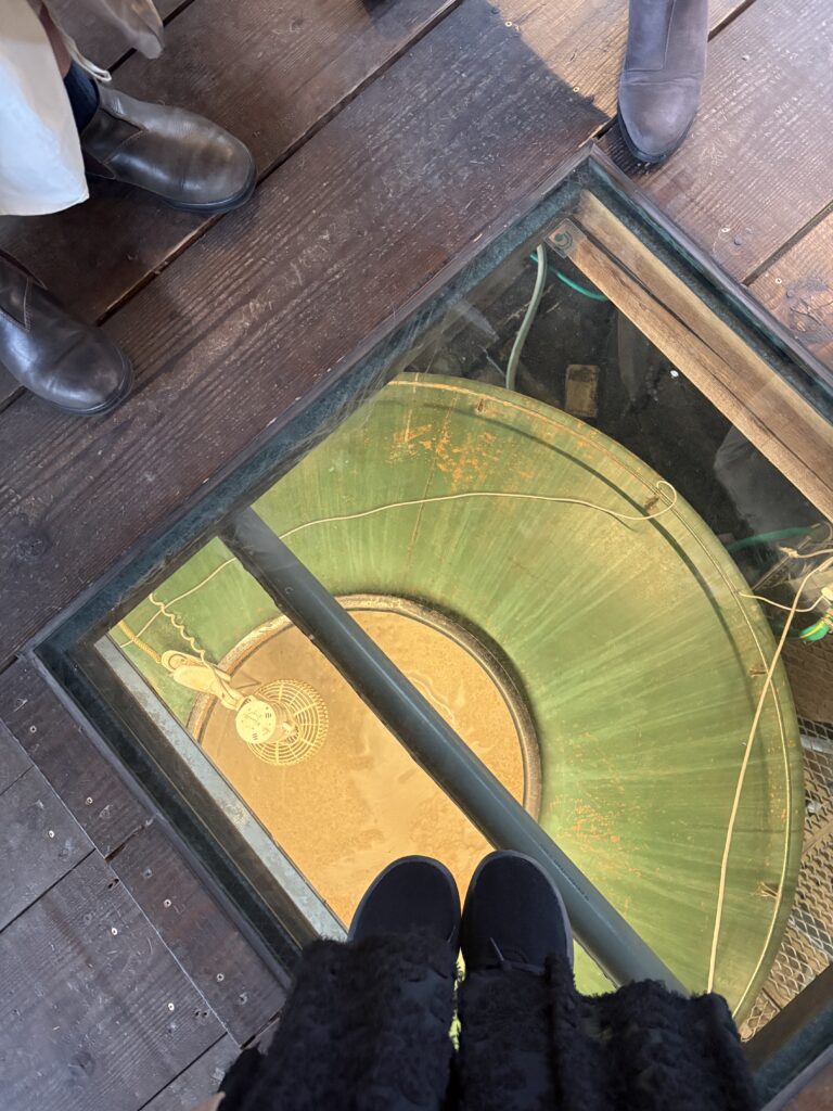 三郎丸蒸留所 見学体験記：設計ソフトCADで自ら設計したガラス張りの床