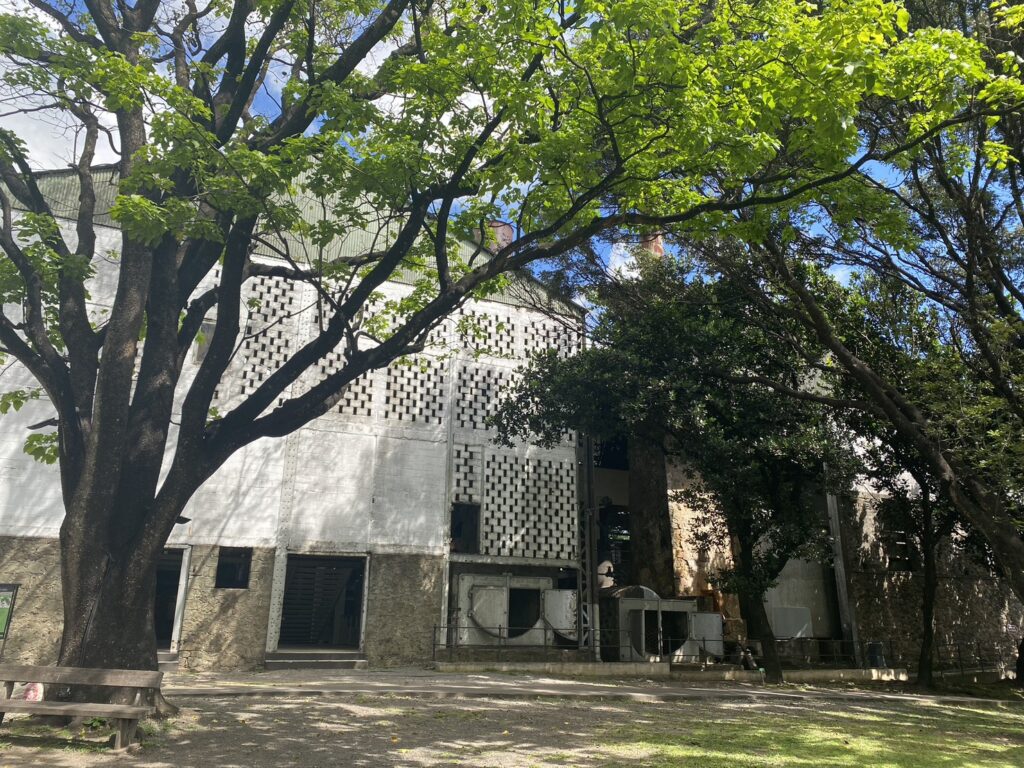 筆者撮影:2024年マルティニーク、クレマン蒸溜所の美しい建物