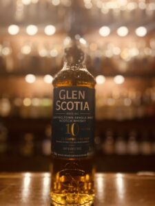 グレンスコシア10年。バーリトルハピネスのカウンターにて。