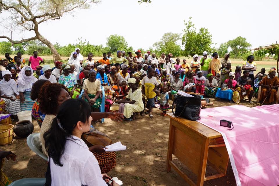 The opening ceremony of the health clinic donated to a Ghanaian village by Bar Little Happiness owner Mika Tanimoto