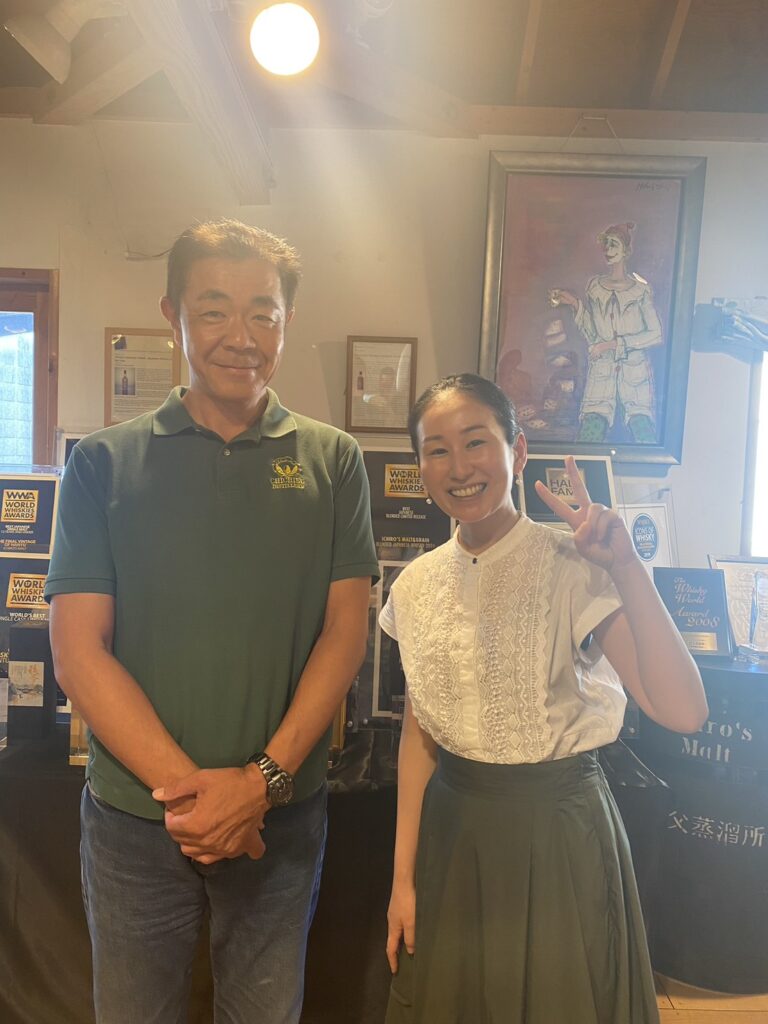 創業者 肥土伊知郎さんとバーリトルハピネス谷本